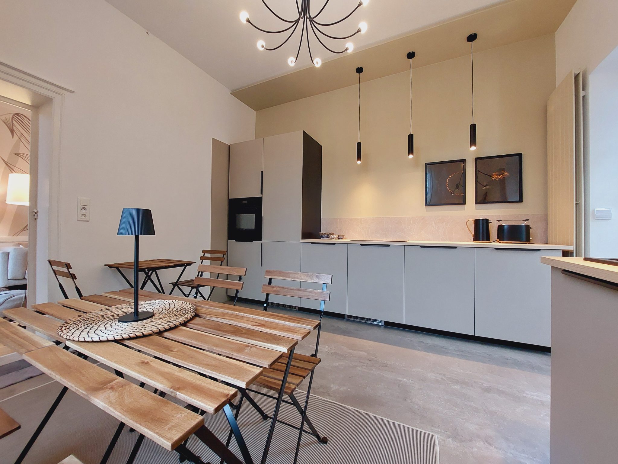 vue sur les elements de la cuisine equipee